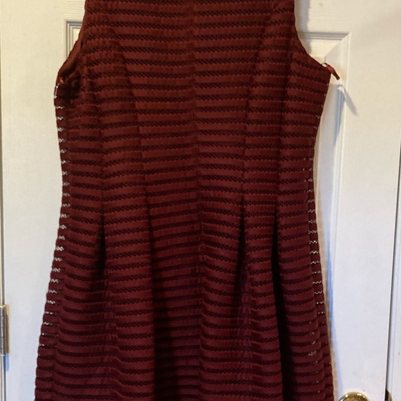 Dress - Picture 6 of 6